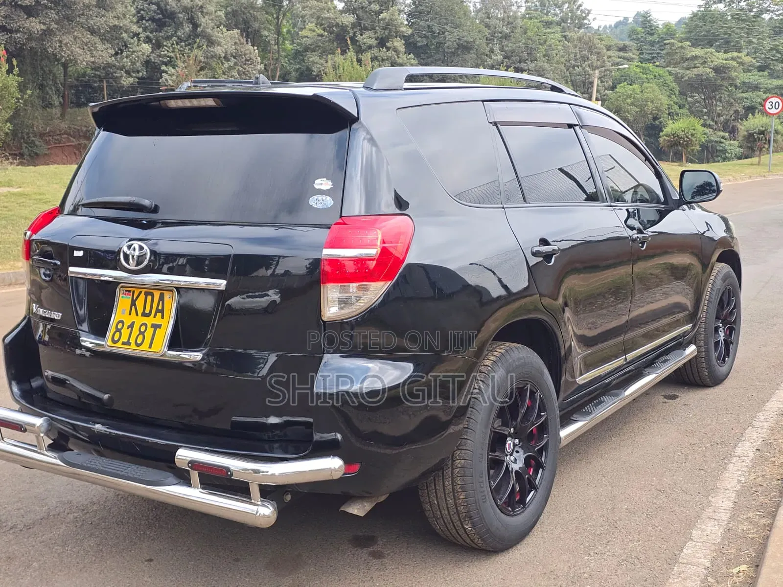 Toyota Vanguard 2013 Black