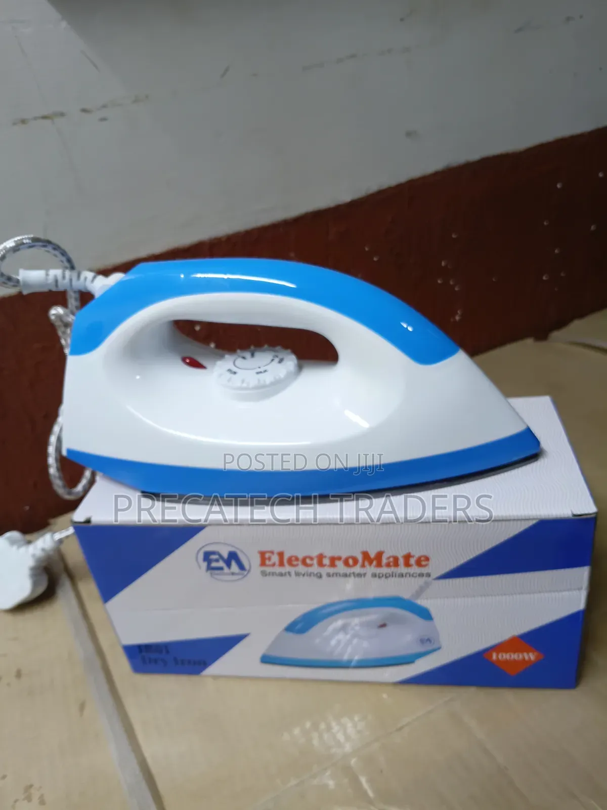 ElectroMate 1000W Dry Iron Box– Fast Heating Electric Iron