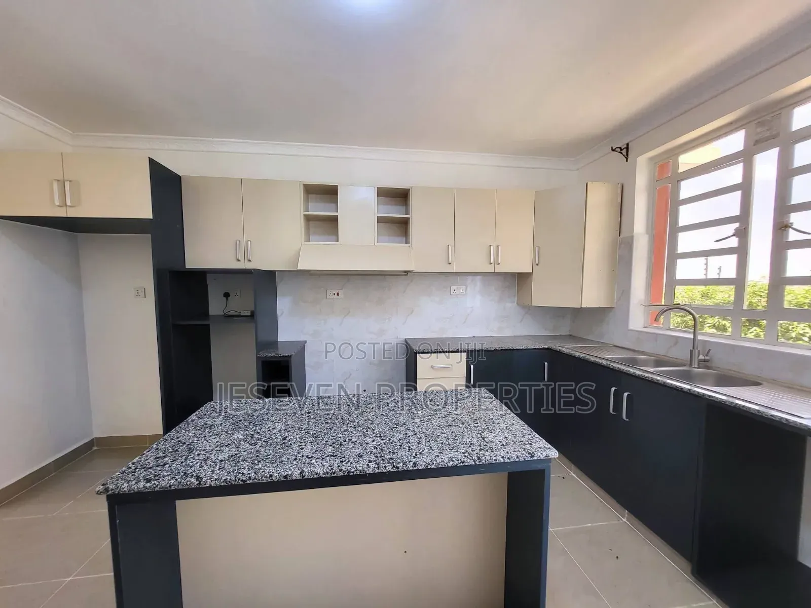 4bdrm Maisonette in Kitengela for sale