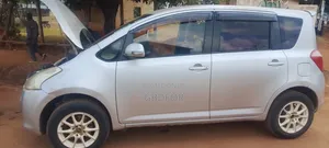 Toyota Ractis 2006 Silver