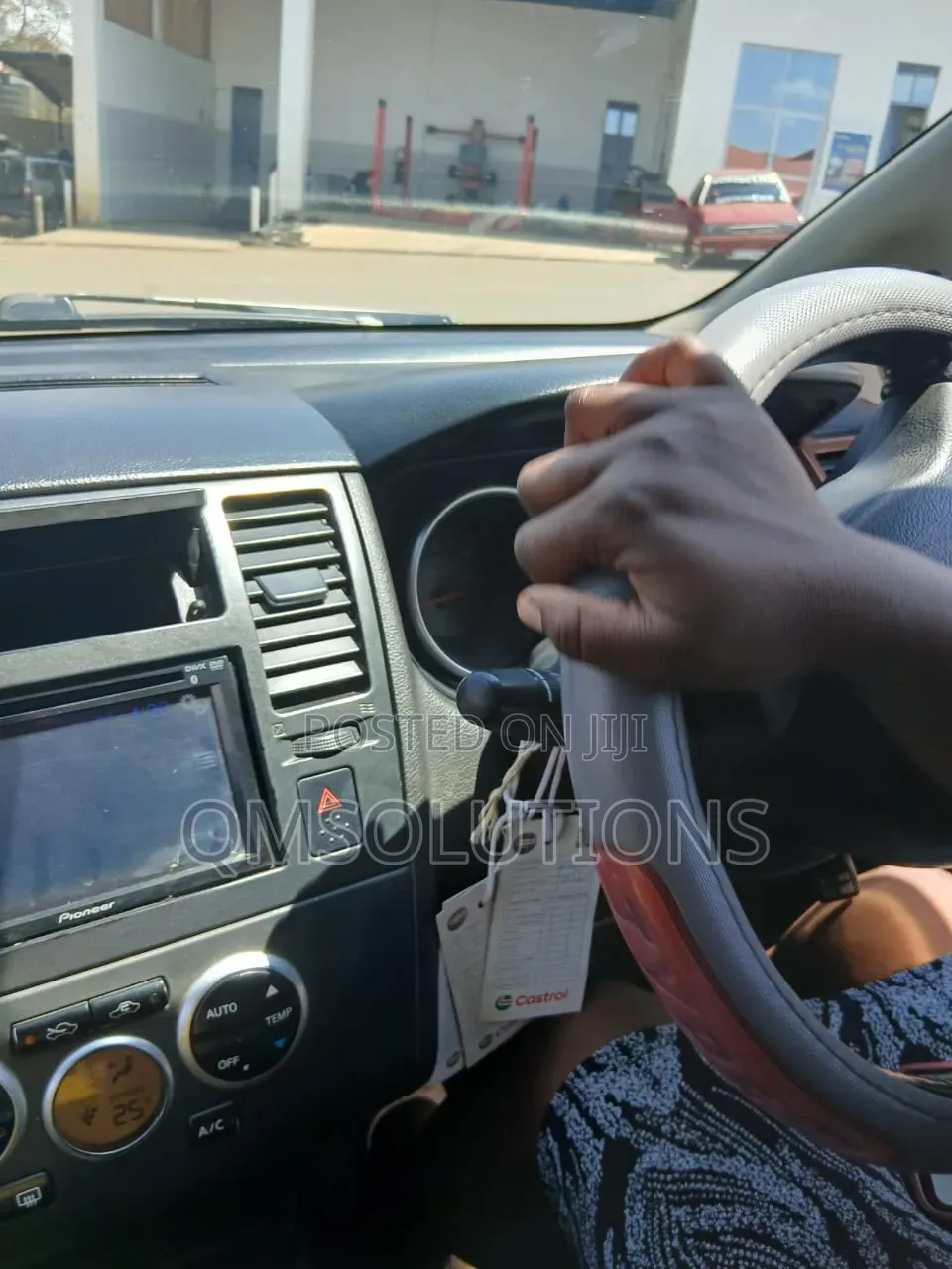 Nissan Tiida 2006 Silver