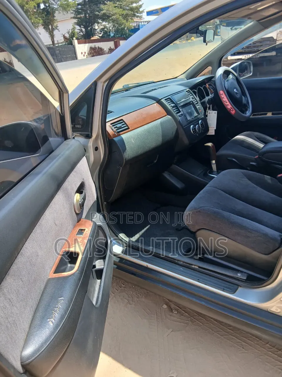 Nissan Tiida 2006 Silver