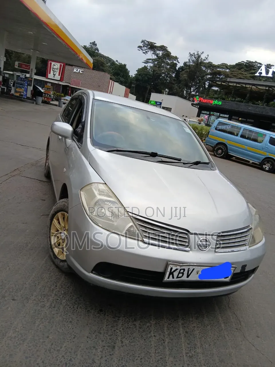 Nissan Tiida 2006 Silver