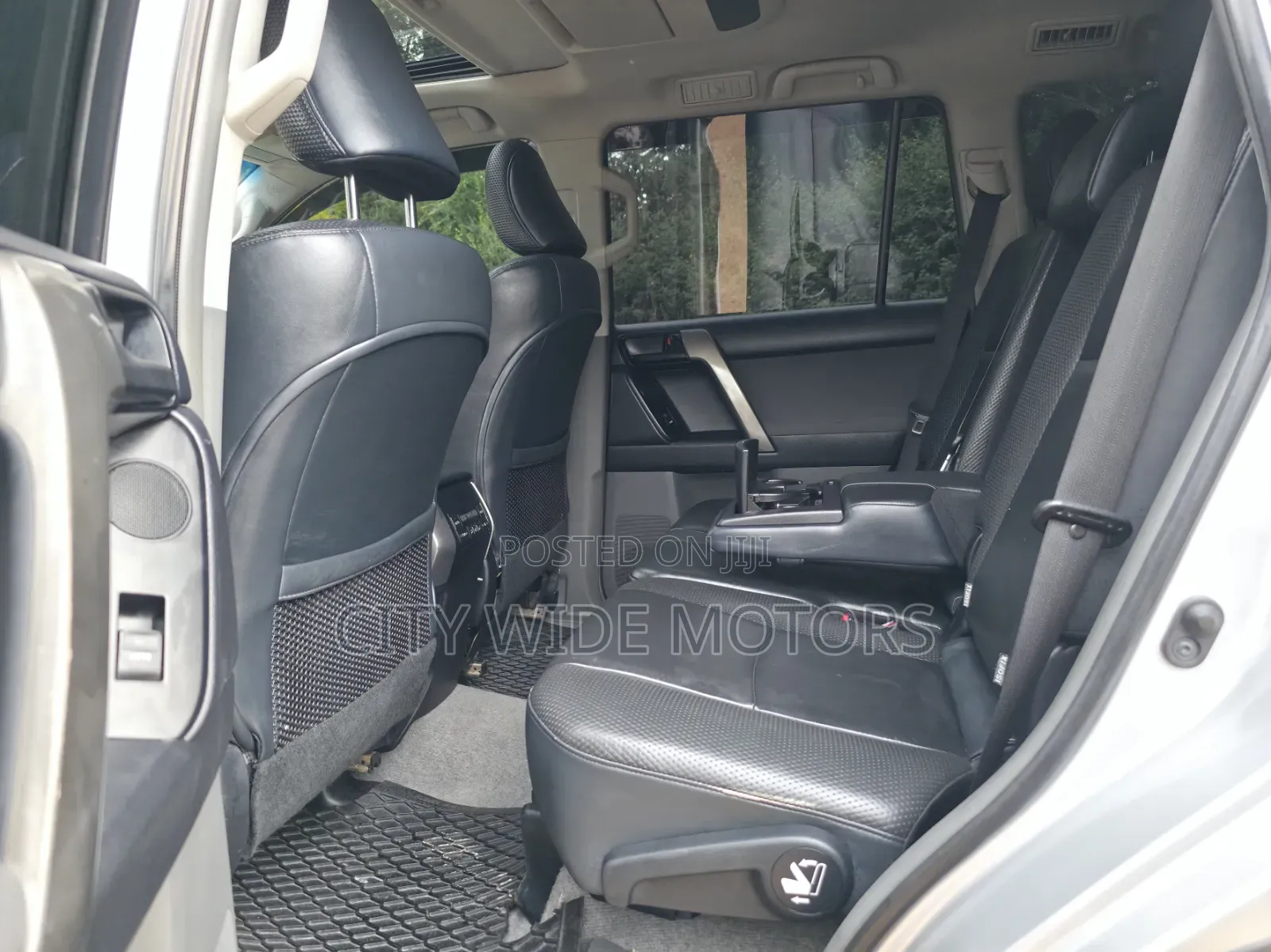 Toyota Land Cruiser Prado 2014 Silver