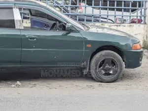 Mitsubishi Lancer 1997 Green