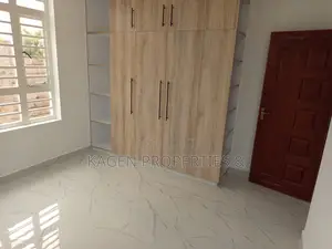 4bdrm House in Matasia for sale