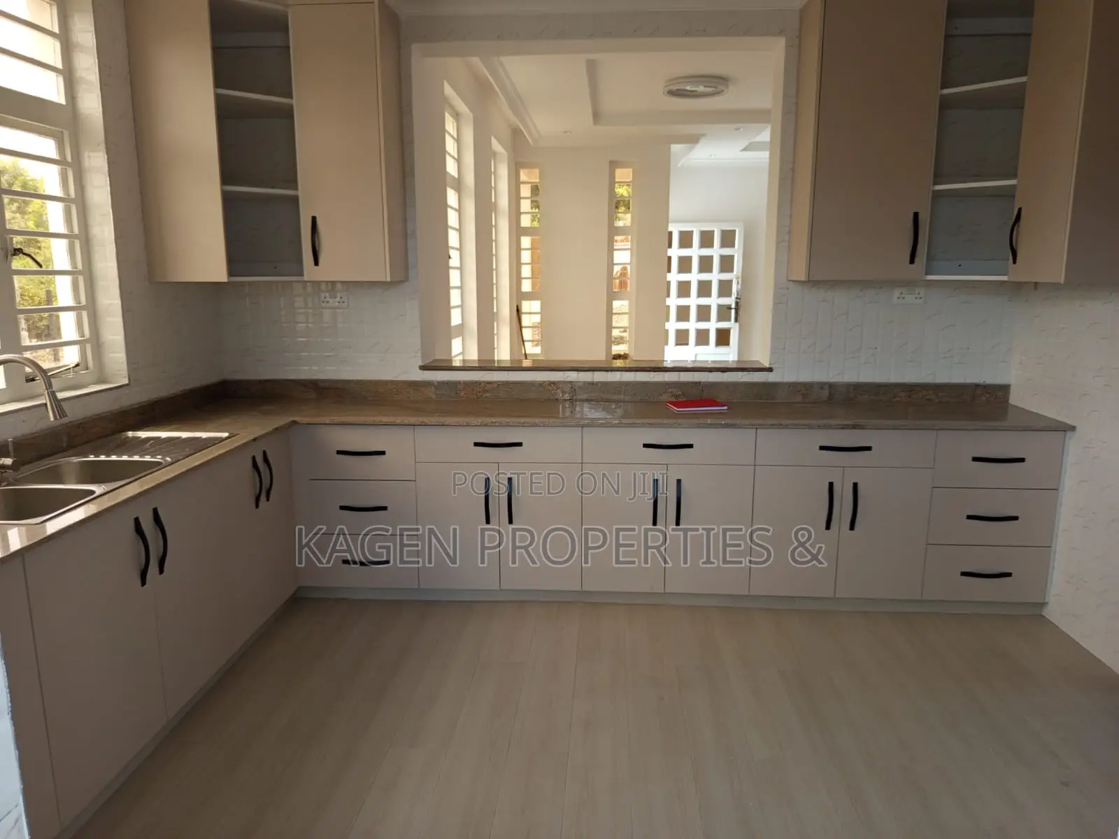 4bdrm House in Matasia for sale