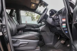 Toyota Esquire 2016 Black