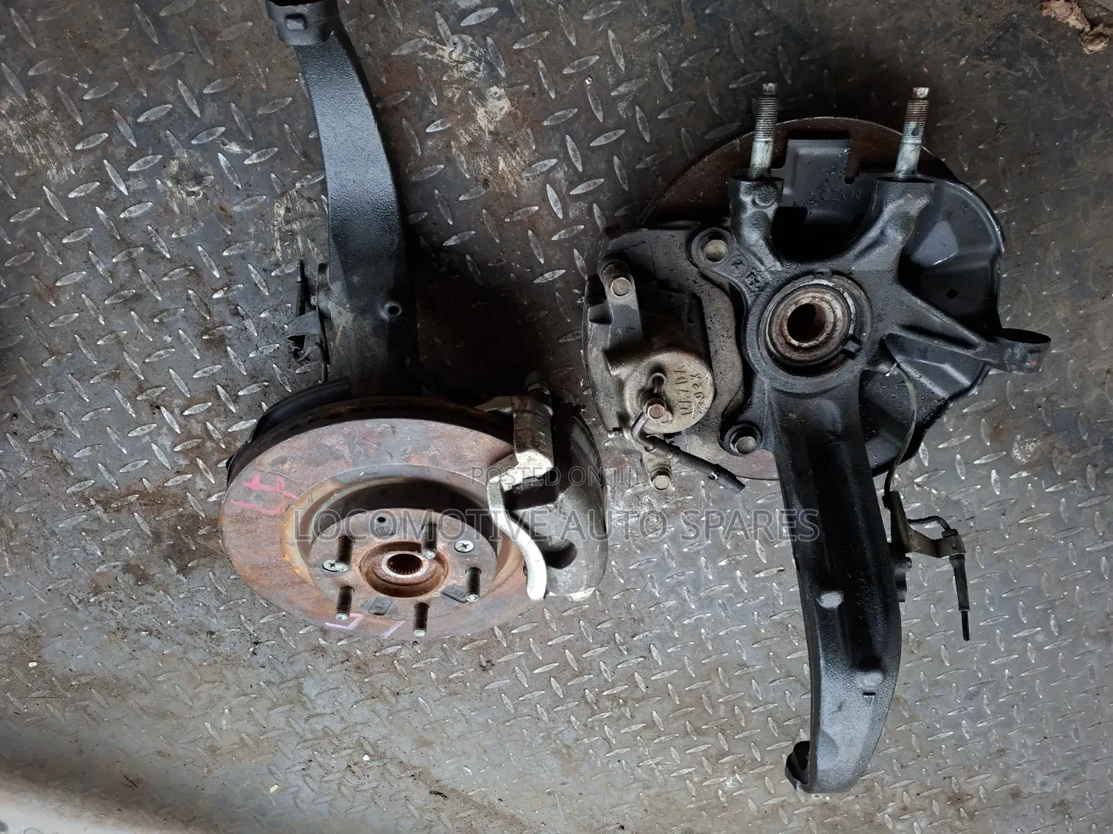 Front Hub Mazda Atenza
