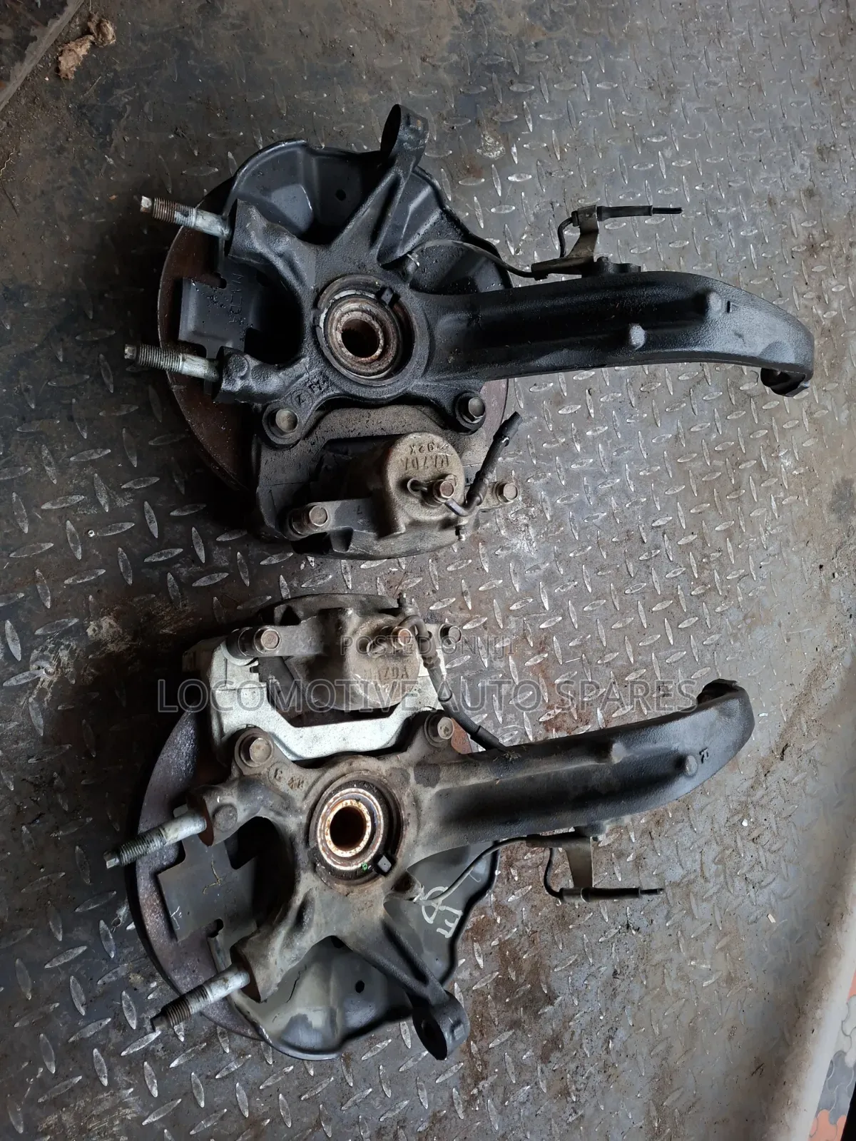 Front Hub Mazda Atenza