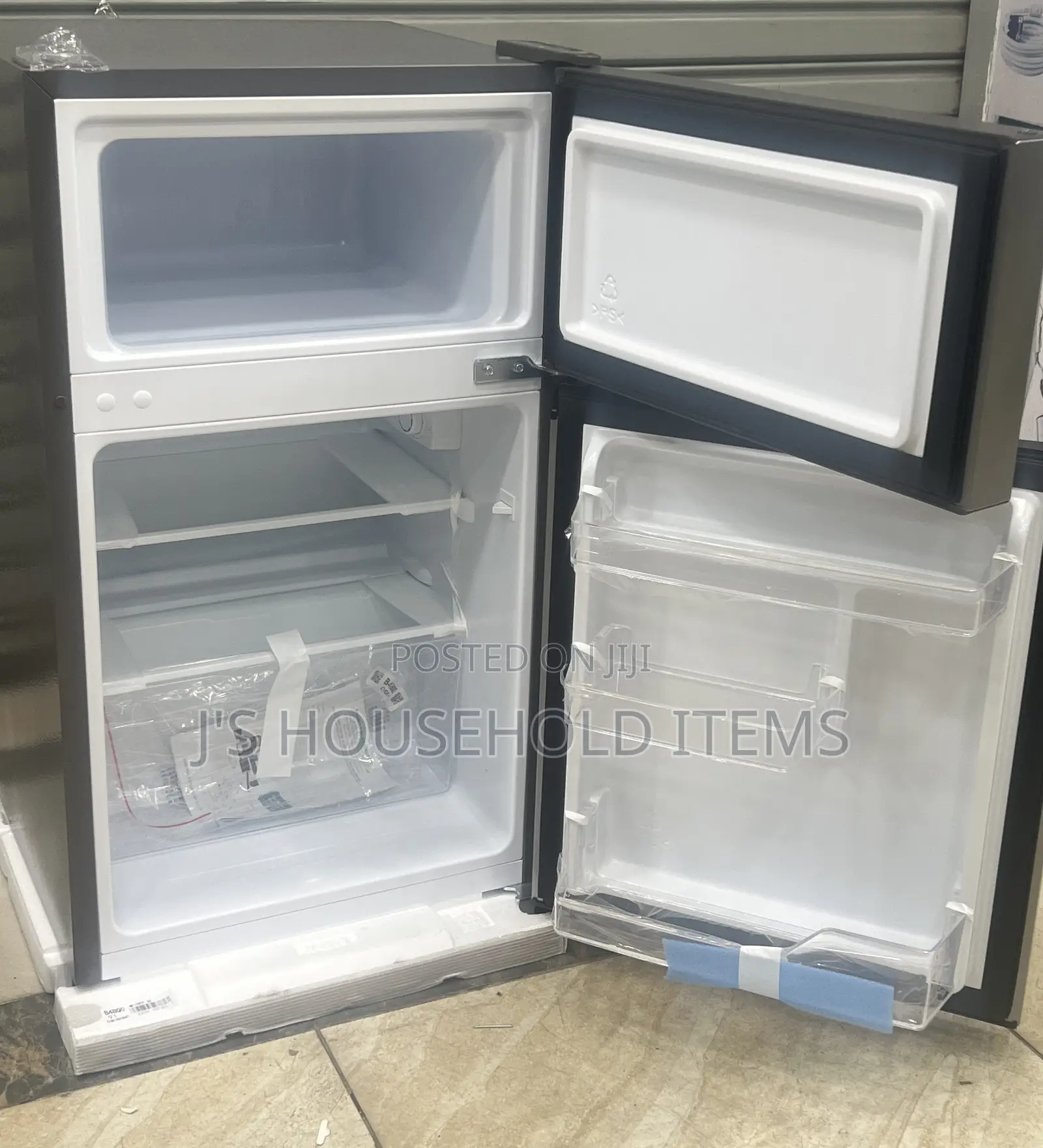 Hisense 91L Double Door Refrigerator