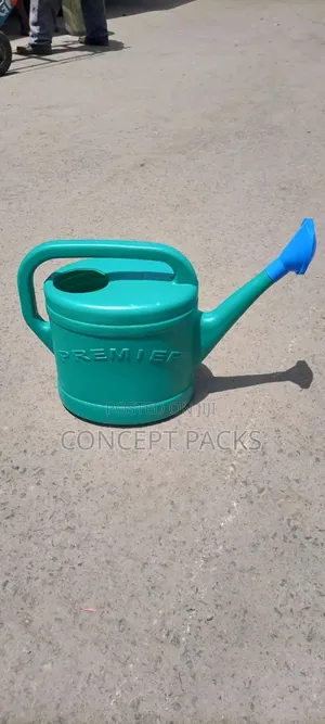 8 Litres Watering Can.