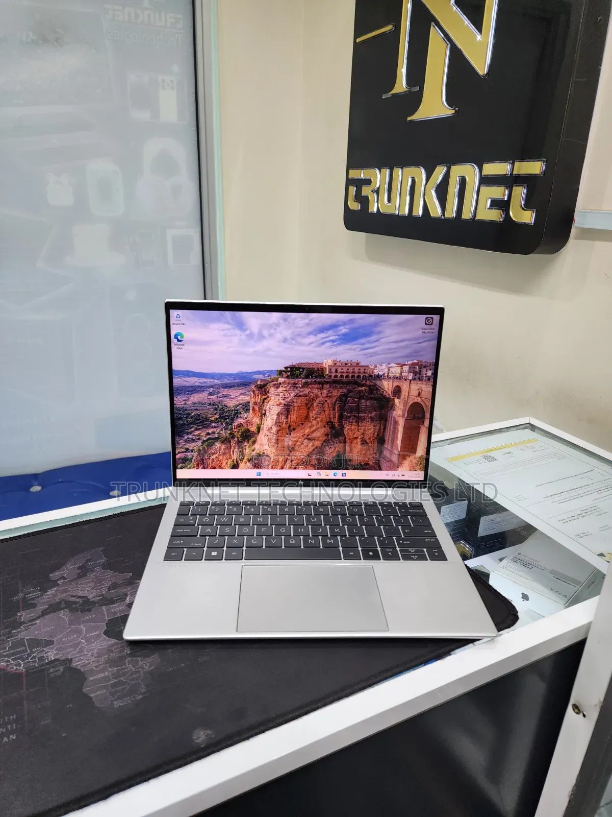 Laptop HP Dragonfly G3 32GB Intel Core i7 SSD 512GB