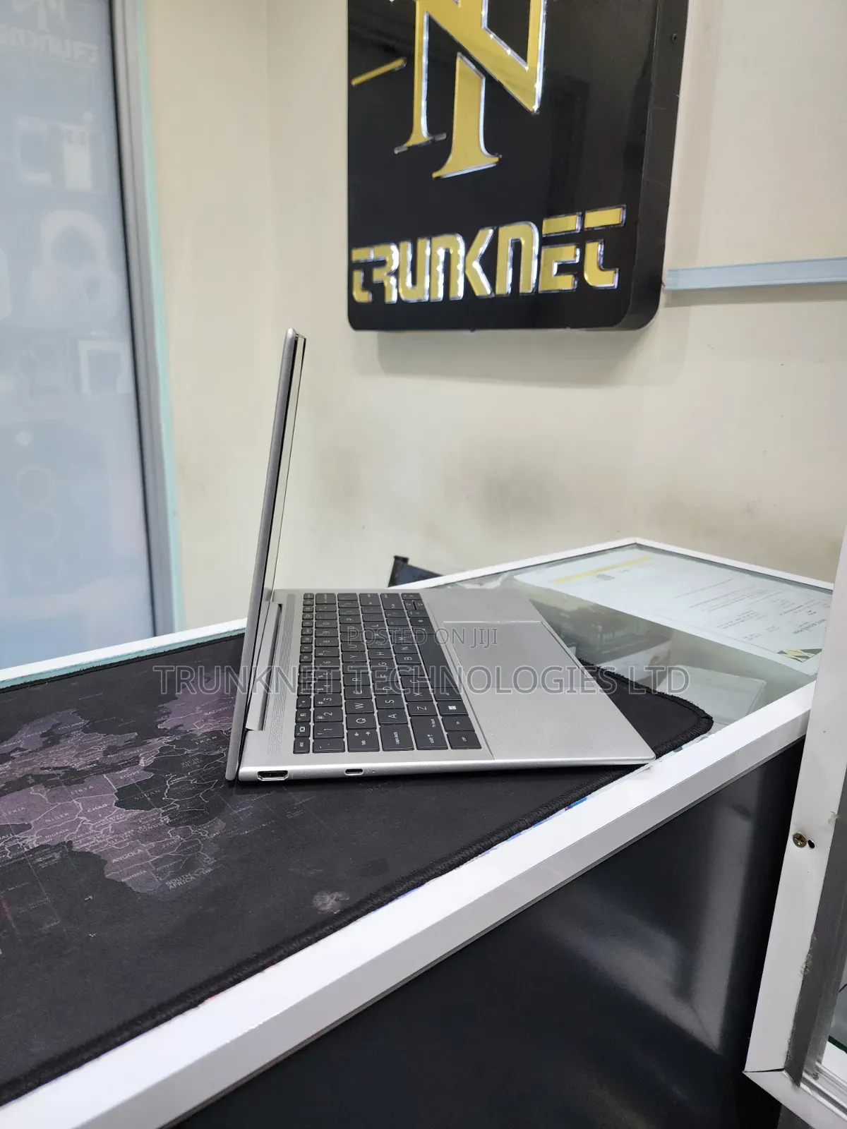 Laptop HP Dragonfly G3 32GB Intel Core i7 SSD 512GB