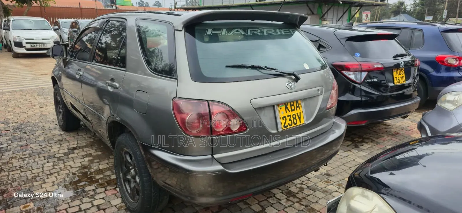 Toyota Harrier 2005 Gray