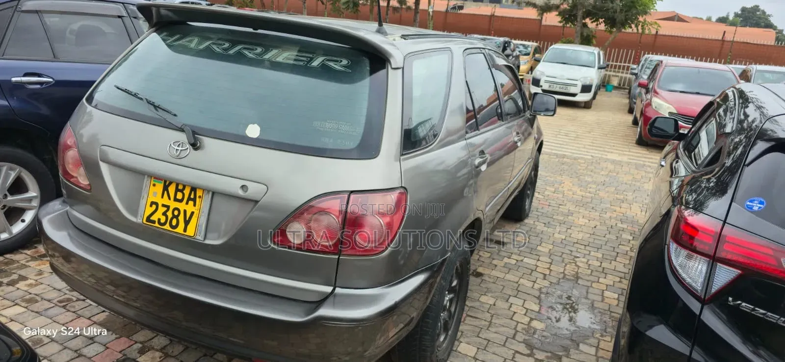 Toyota Harrier 2005 Gray