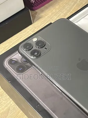 Apple iPhone 11 Pro Max 64 GB Green
