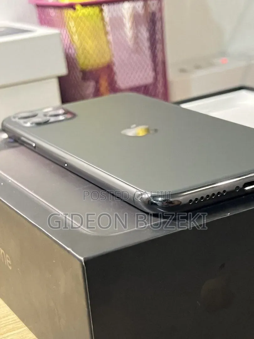 Apple iPhone 11 Pro Max 64 GB Green