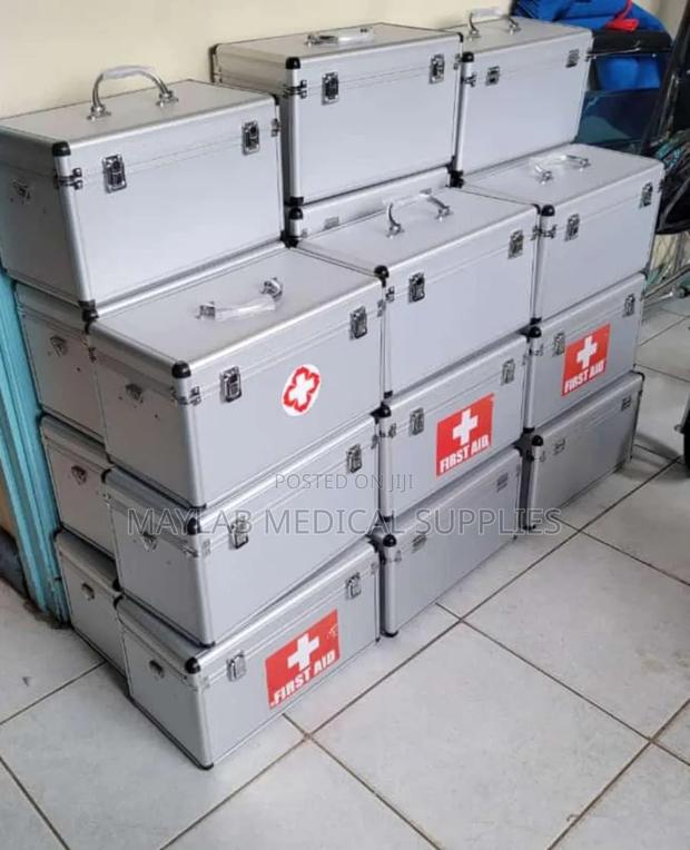 Empty Metallic First Aid Box |Portable Lockable Metal 1st Aid Storage - thumbnail 2