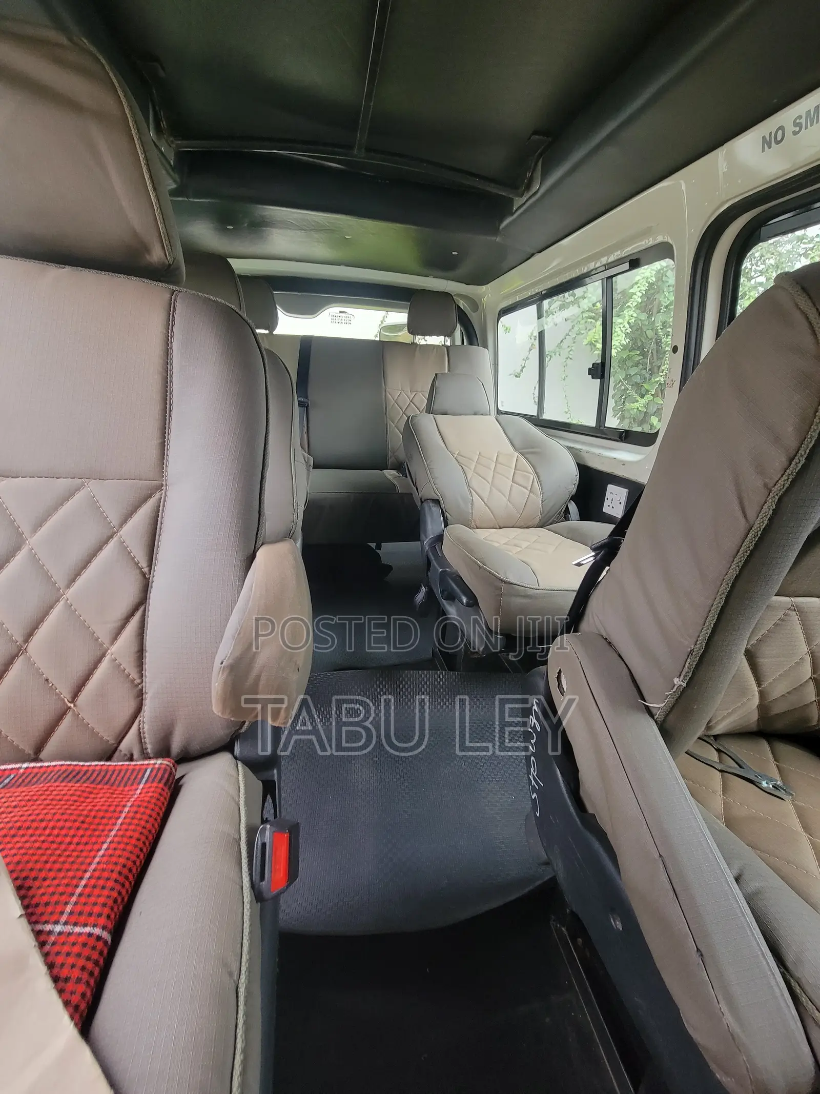 Toyota HiAce 2017 White