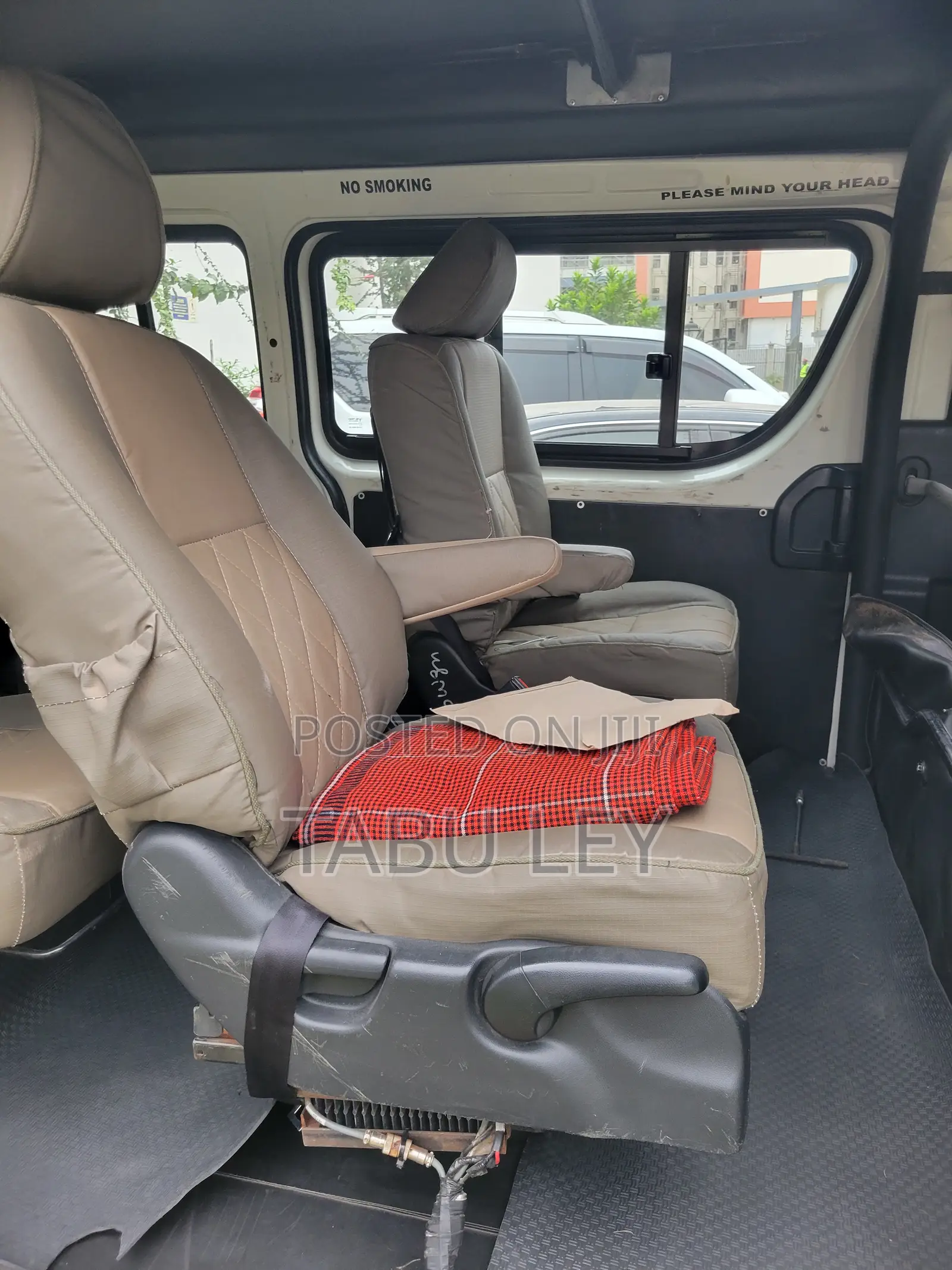 Toyota HiAce 2017 White