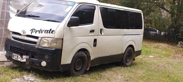 Toyota HiAce 2008 White