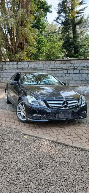 Mercedes-Benz E250 2011 Black