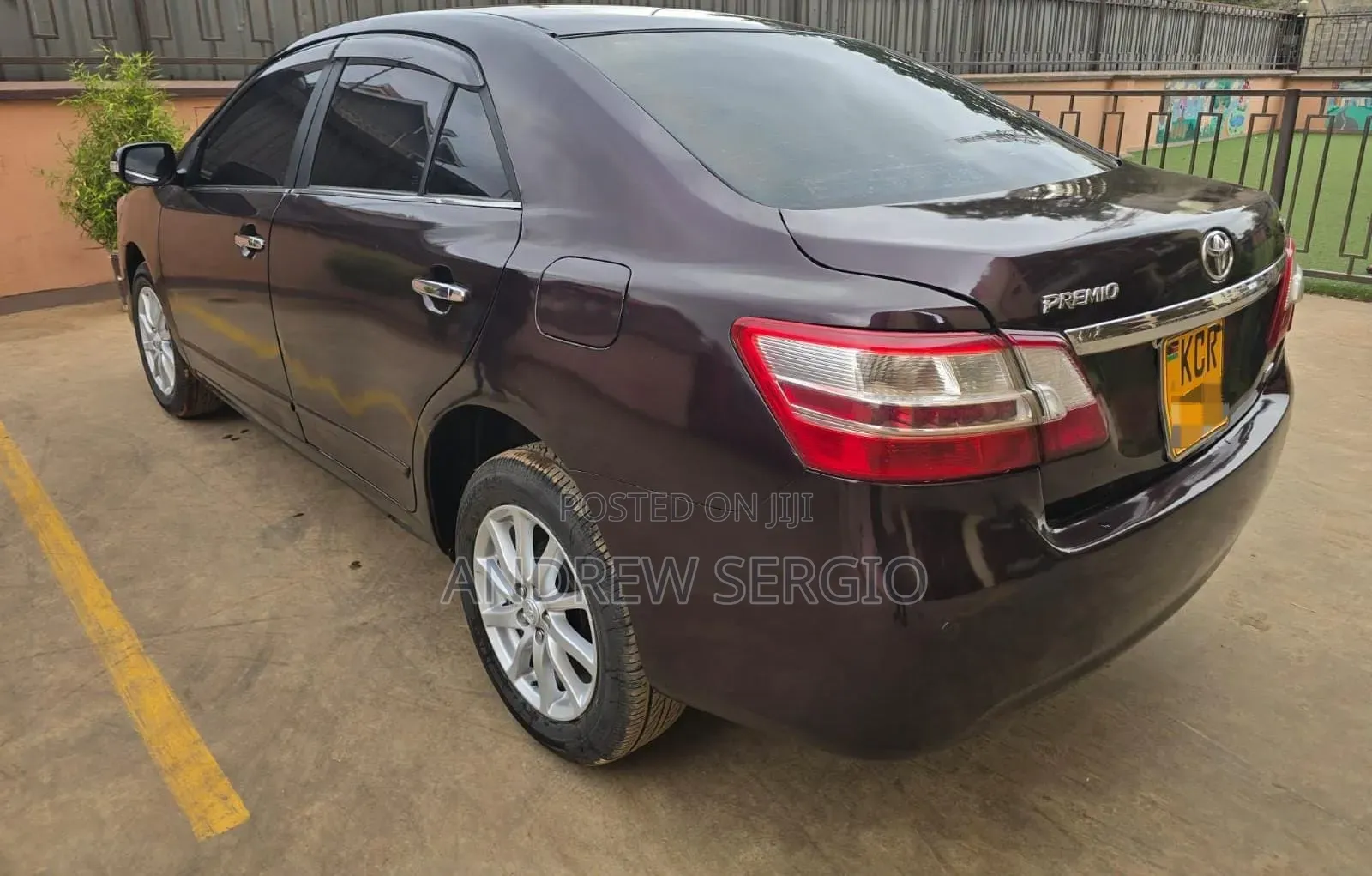 Toyota Premio 2011 Burgundy