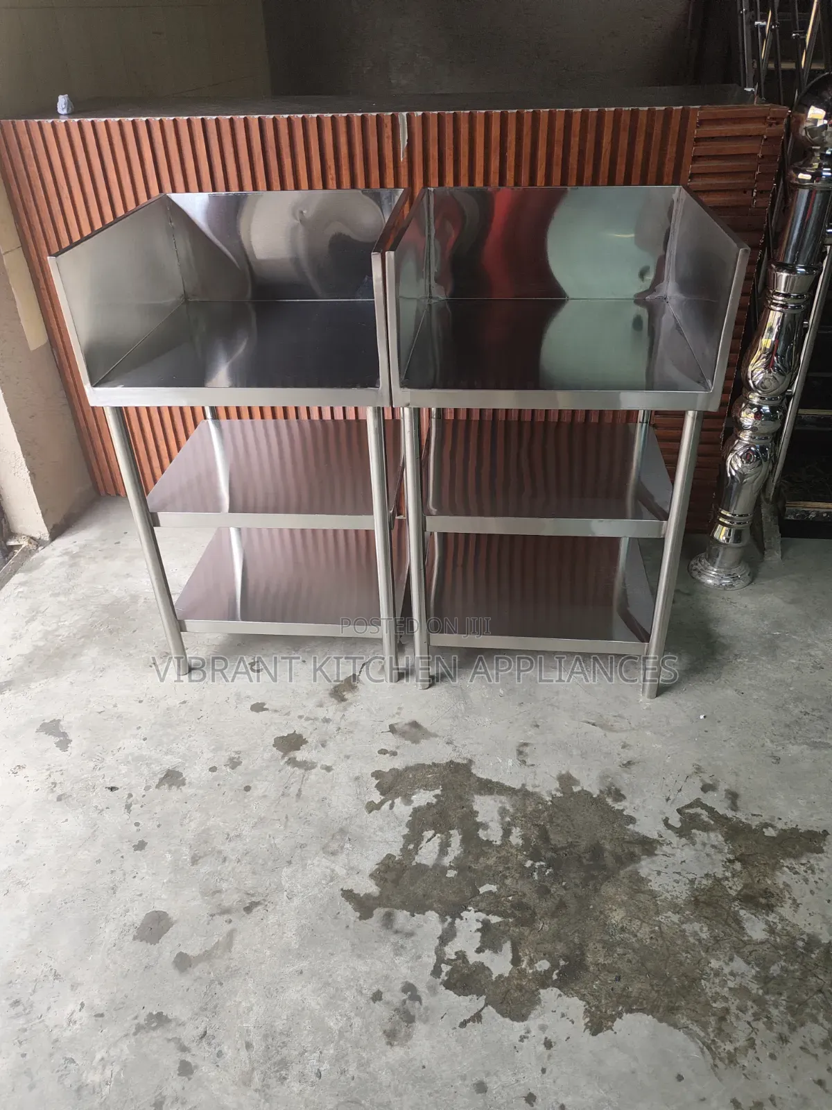 Custom‐Size 3‐Tier Stainless Steel Table