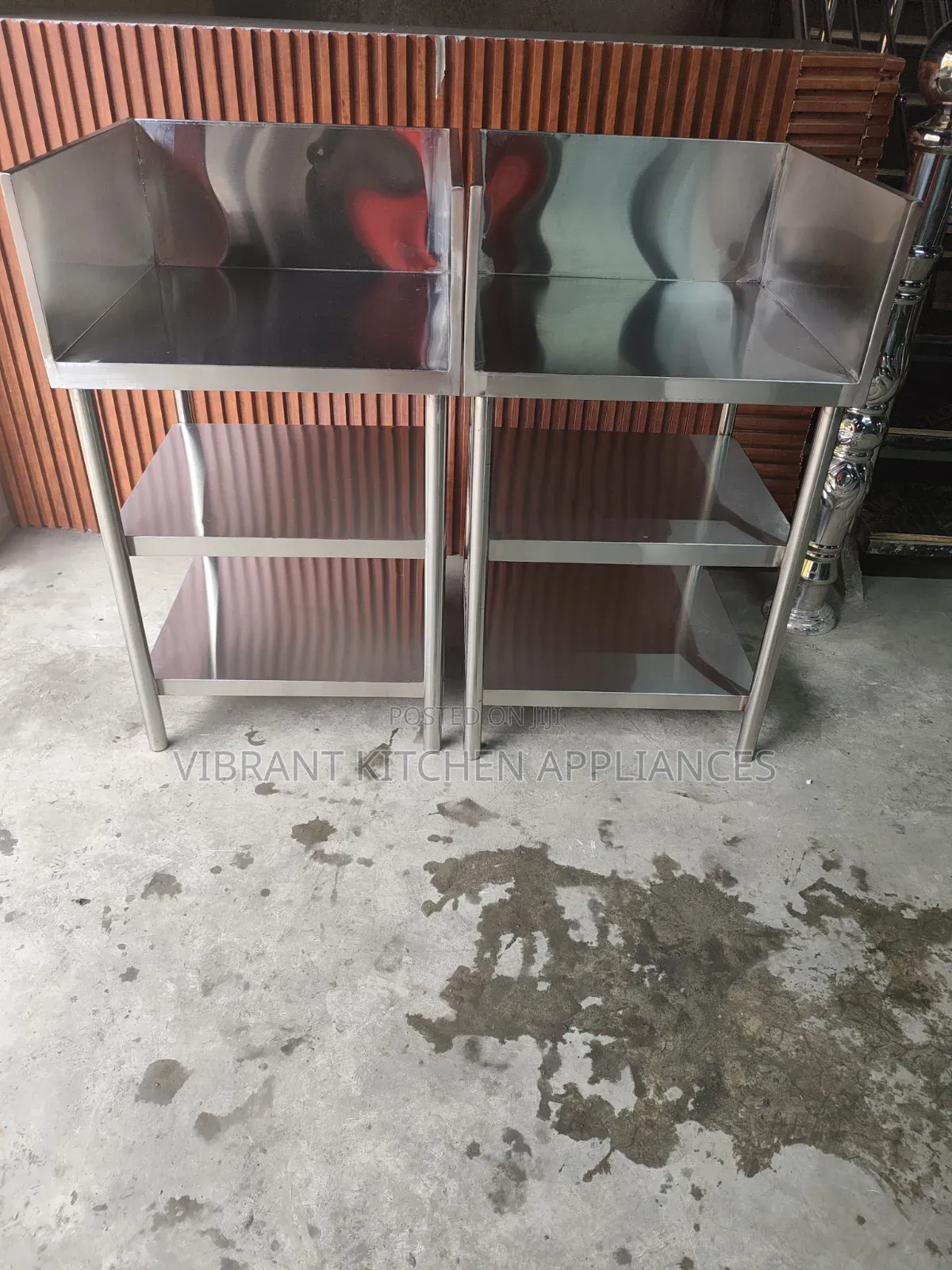 Custom‐Size 3‐Tier Stainless Steel Table