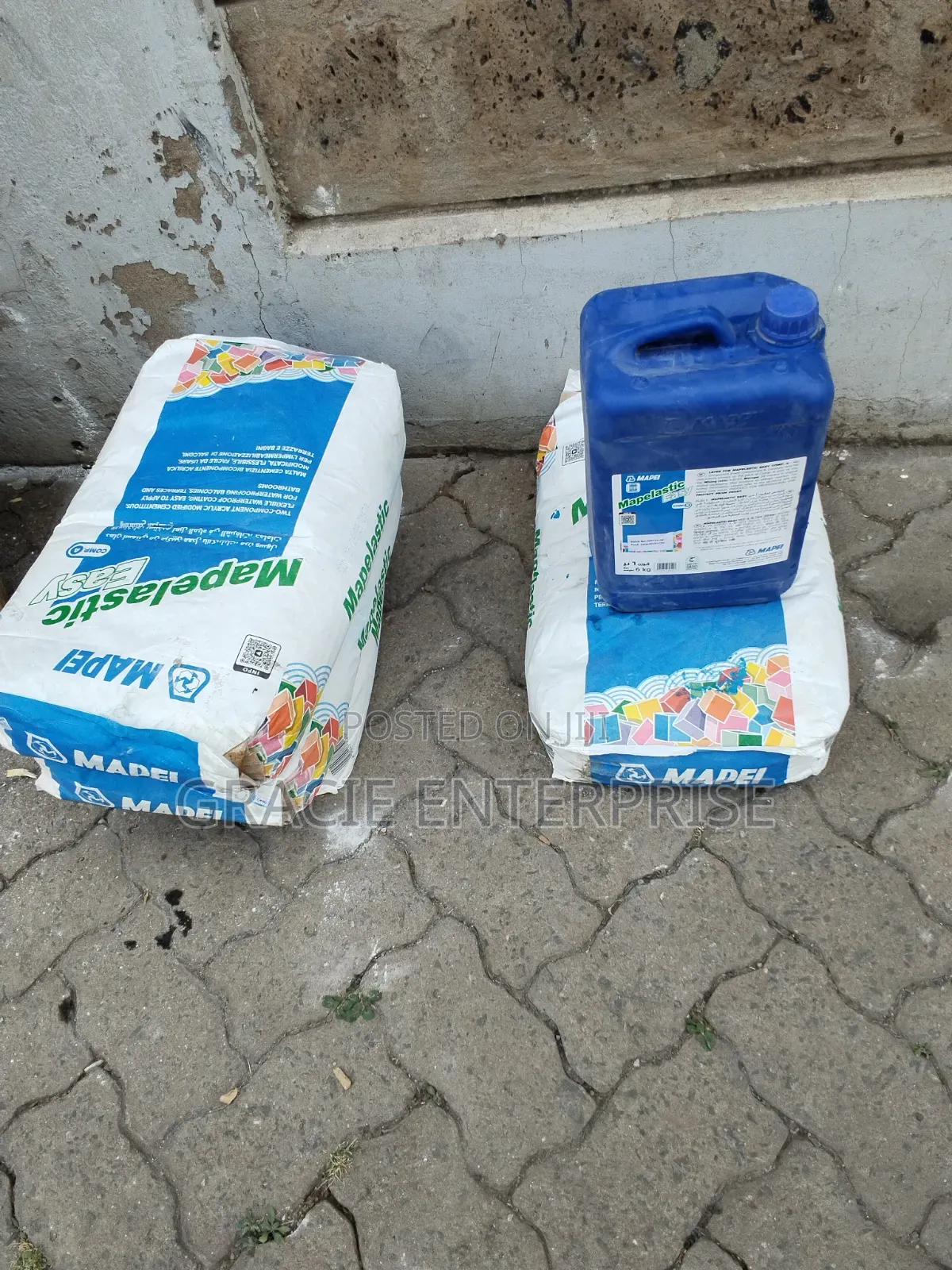 Bathroom, Swimming Pool Mapei Mapelastic Smart