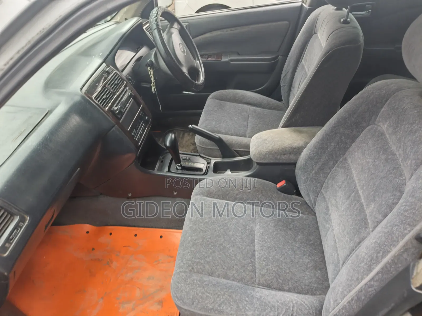 Toyota Carina 2001 Silver