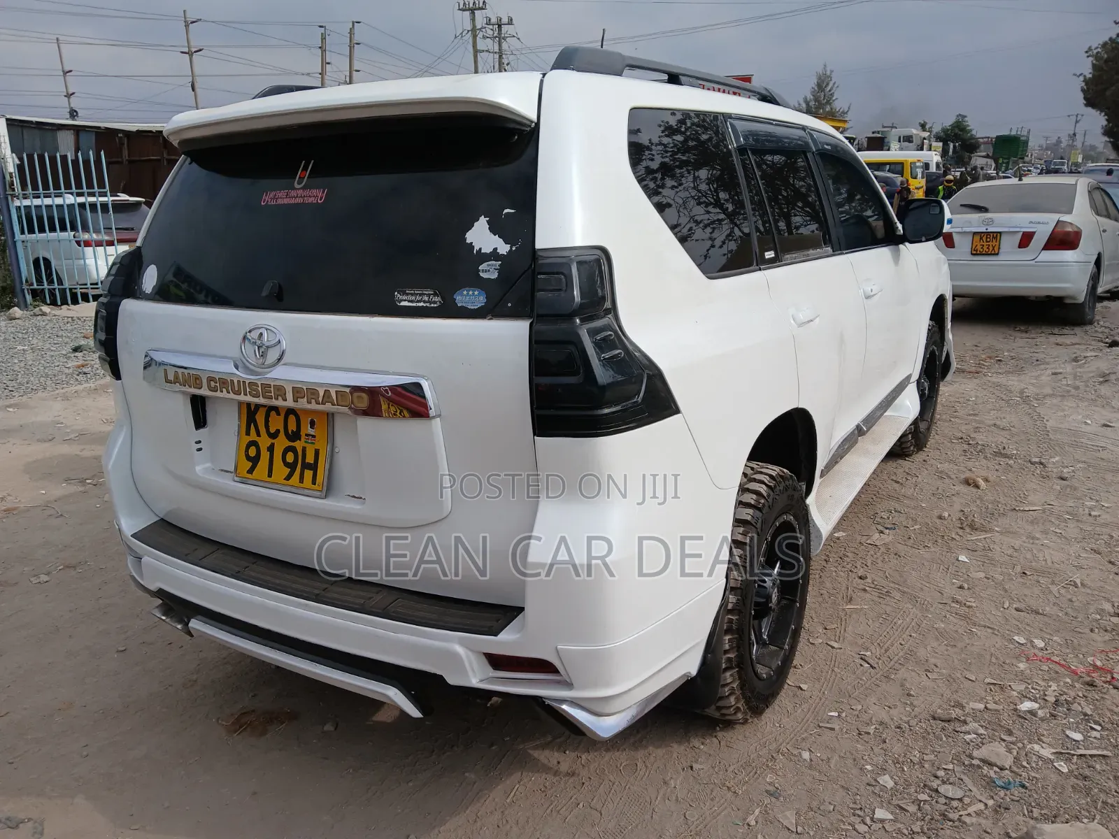 Toyota Land Cruiser Prado 2011 White
