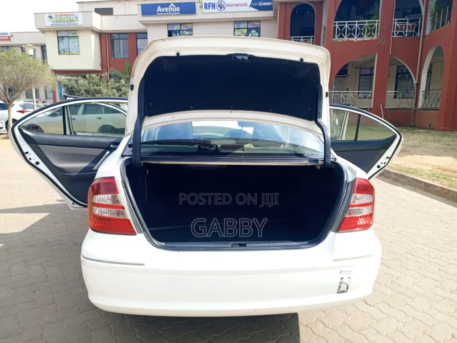 Toyota Premio 2005 White