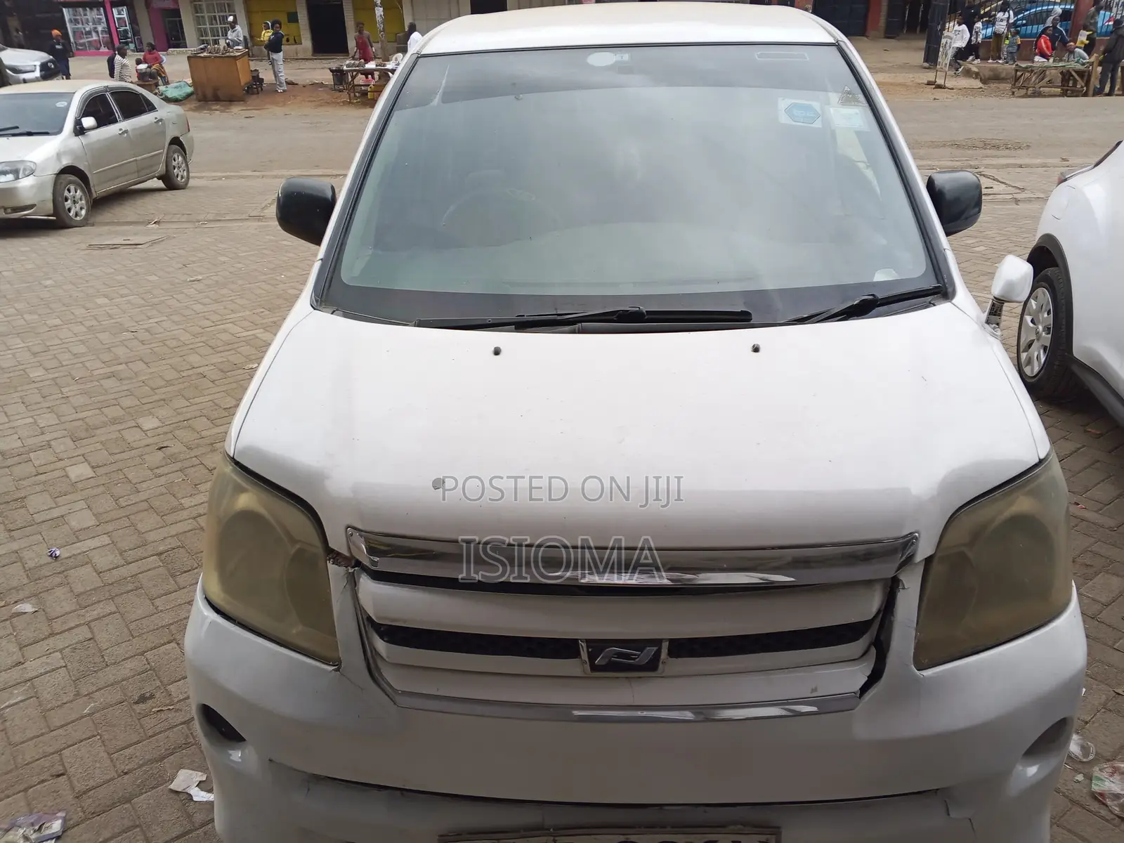 Toyota HiAce 2019 White