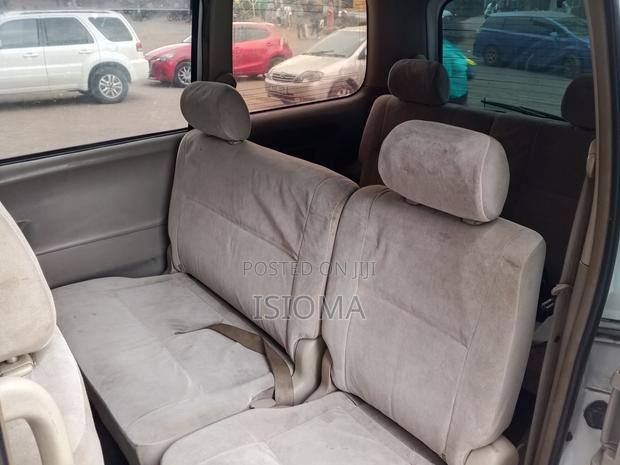 Toyota HiAce 2019 White - thumbnail 7