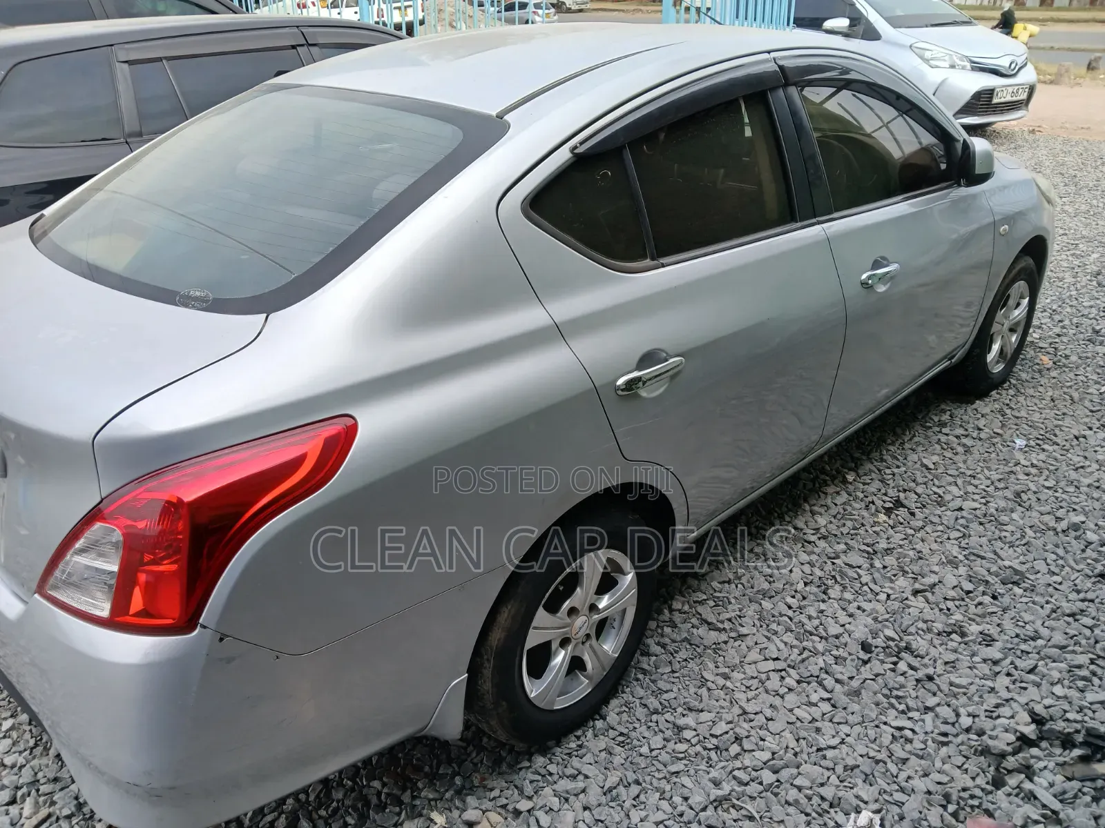 Nissan Latio 1.2 2015 Silver