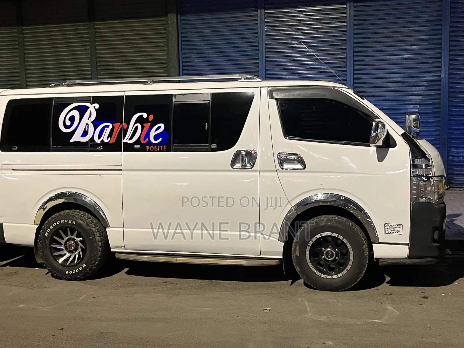 Hiace for Hire 14 Seater