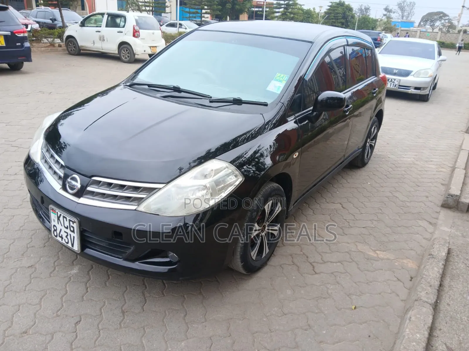 Nissan Tiida 2008 Black
