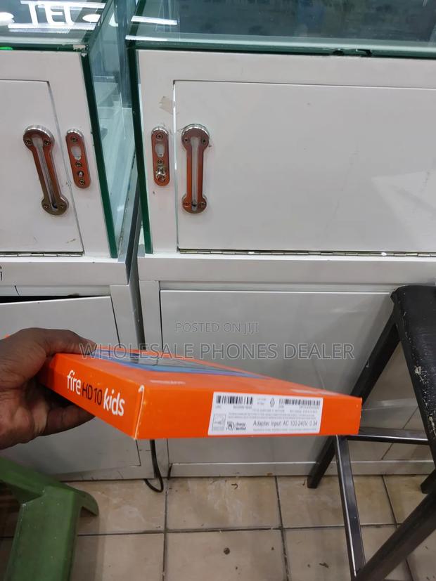 New Amazon Fire HD 10 32 GB Blue - thumbnail 4