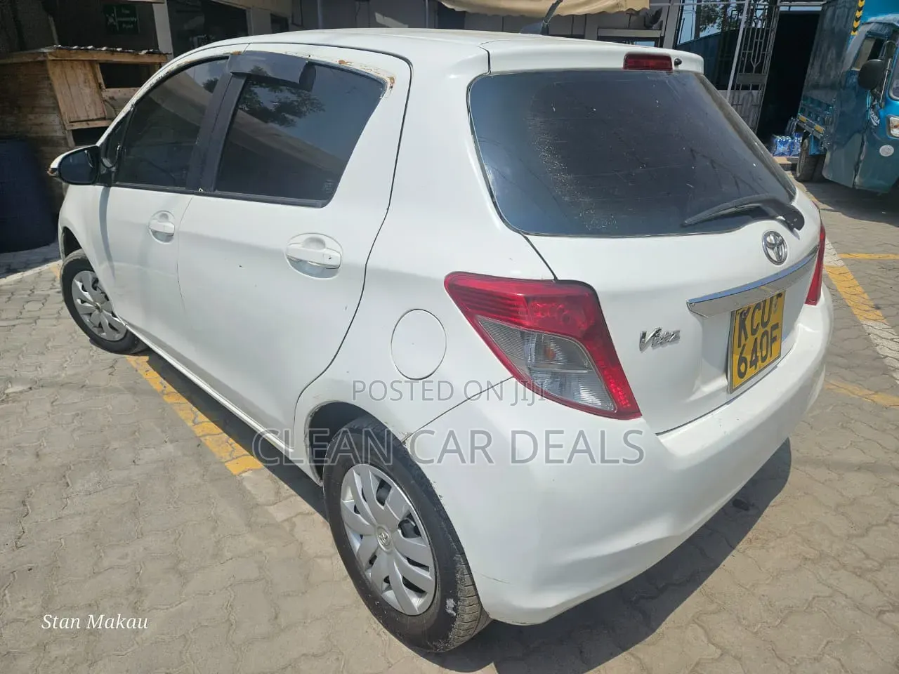 Toyota Vitz 2012 White
