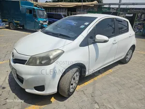 Toyota Vitz 2012 White