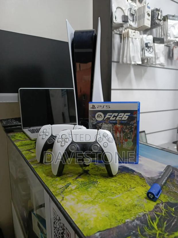 Sony Ps 5 Standard - main view