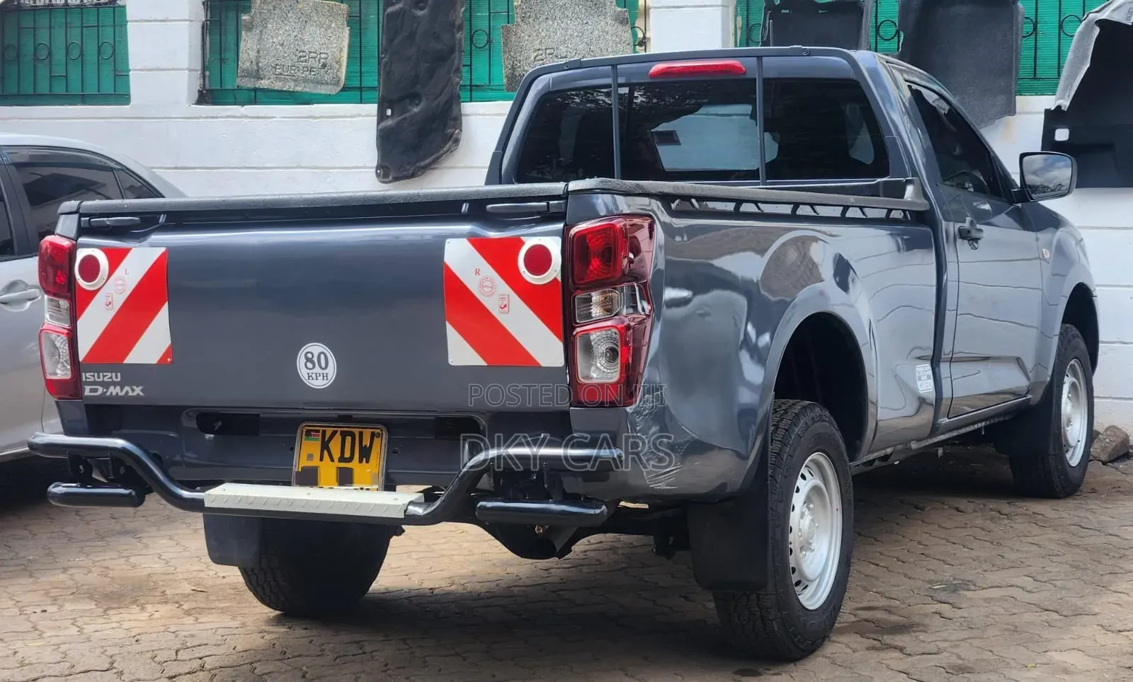 Isuzu D-MAX 2025 Gray