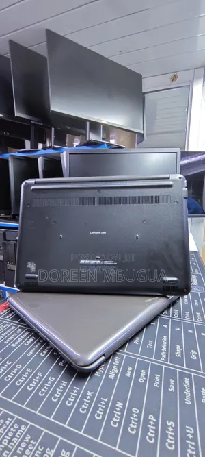 Laptop Dell Latitude 3380 8GB Intel Core i3 SSD 128GB