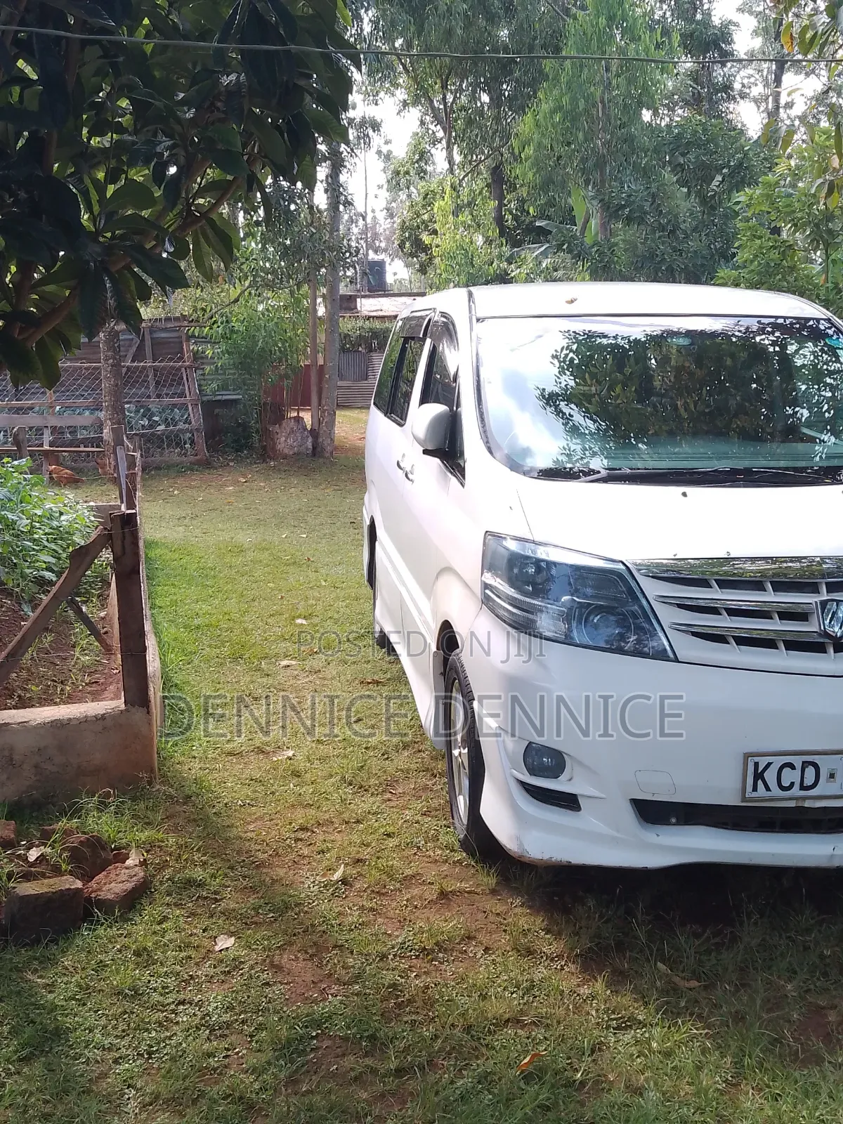 Toyota Alphard 7 Seater for Hire With Chauffeur