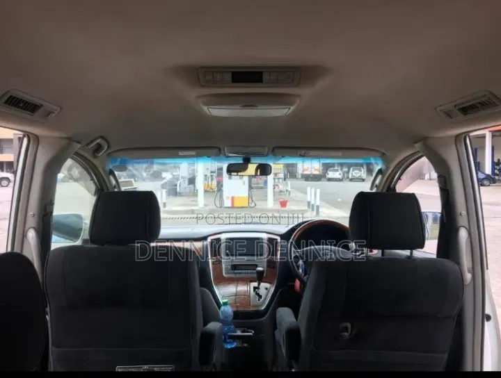 Toyota Alphard 7 Seater for Hire With Chauffeur