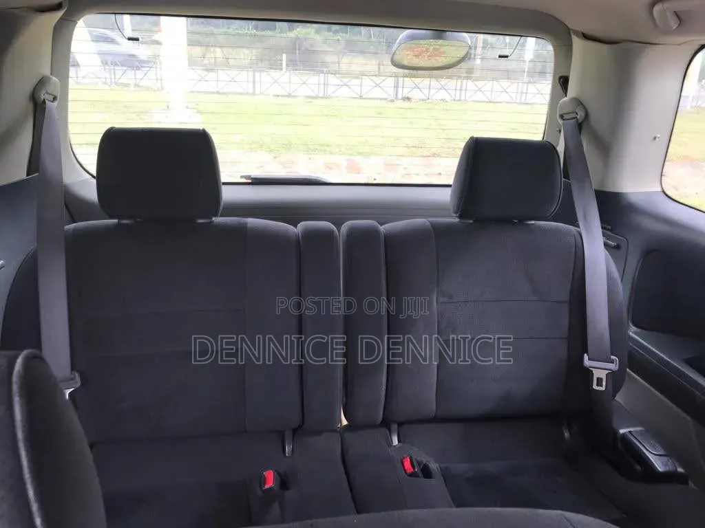 Toyota Alphard 7 Seater for Hire With Chauffeur
