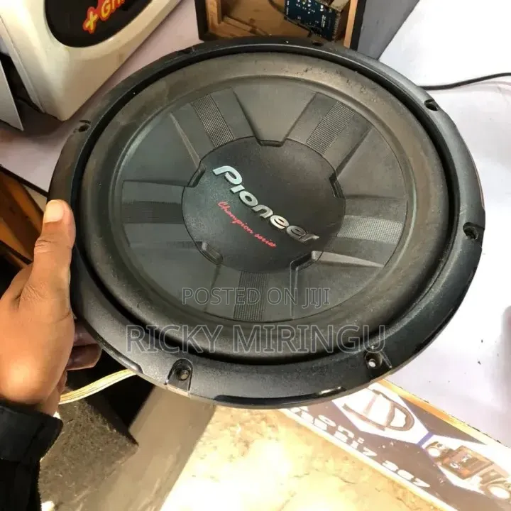 Pioneer Subwoofer
