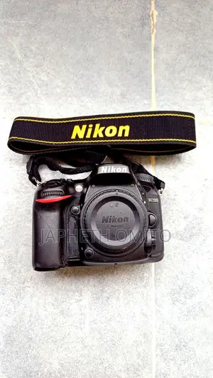 Nikon D7200